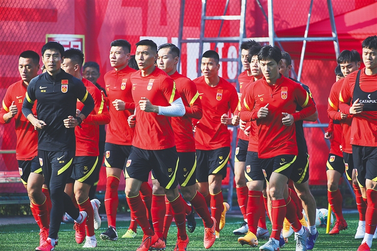 齐沃：我们没有所谓的轮换，我们的22名球员都很优秀（齐沃：谈不上轮换，我们的22名球员个个出色）