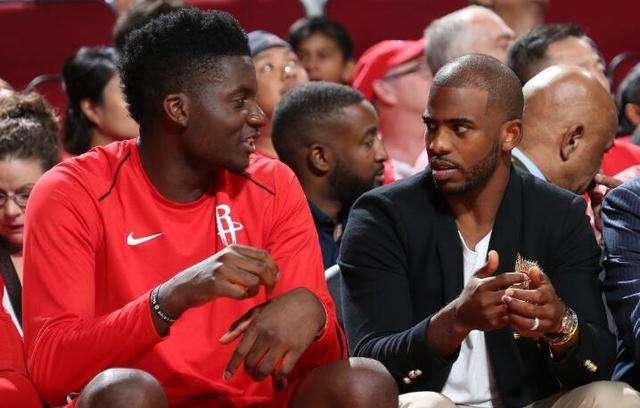 创造历史！弗拉格成为NBA历史上单场助攻上双最年轻的球员（刷新纪录！弗拉格成NBA最年轻的单场助攻上双球员）