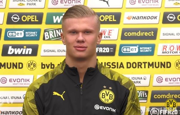 浮嶋敏：邝兆镭没出场是因为轮换；每场比赛我们都全力争胜（浮嶋敏谈用人：邝兆镭缺阵因轮换，球队每战全力求胜）