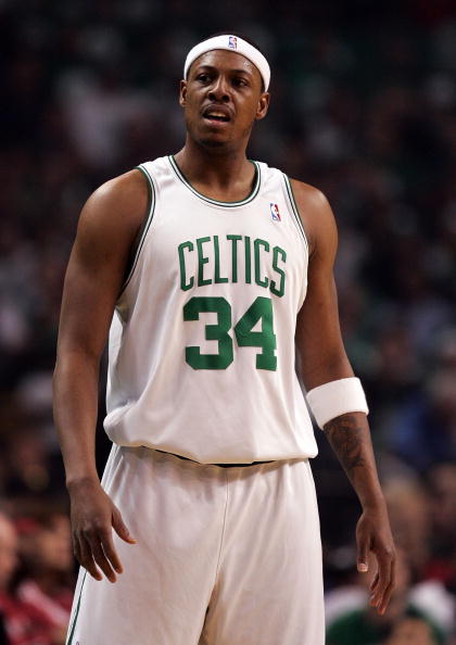 布里兰主场迎战江原 FC ，亚冠关键战即将打响（亚冠焦点战将启：布里兰坐镇主场迎战江原FC）